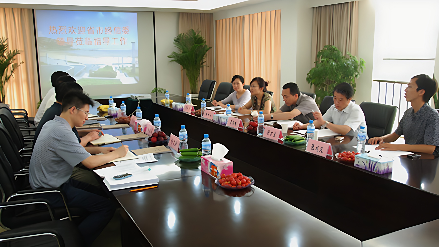省經(jīng)信委領(lǐng)導(dǎo)、專家對(duì)公司企業(yè)技術(shù)中心進(jìn)行現(xiàn)場(chǎng)考察